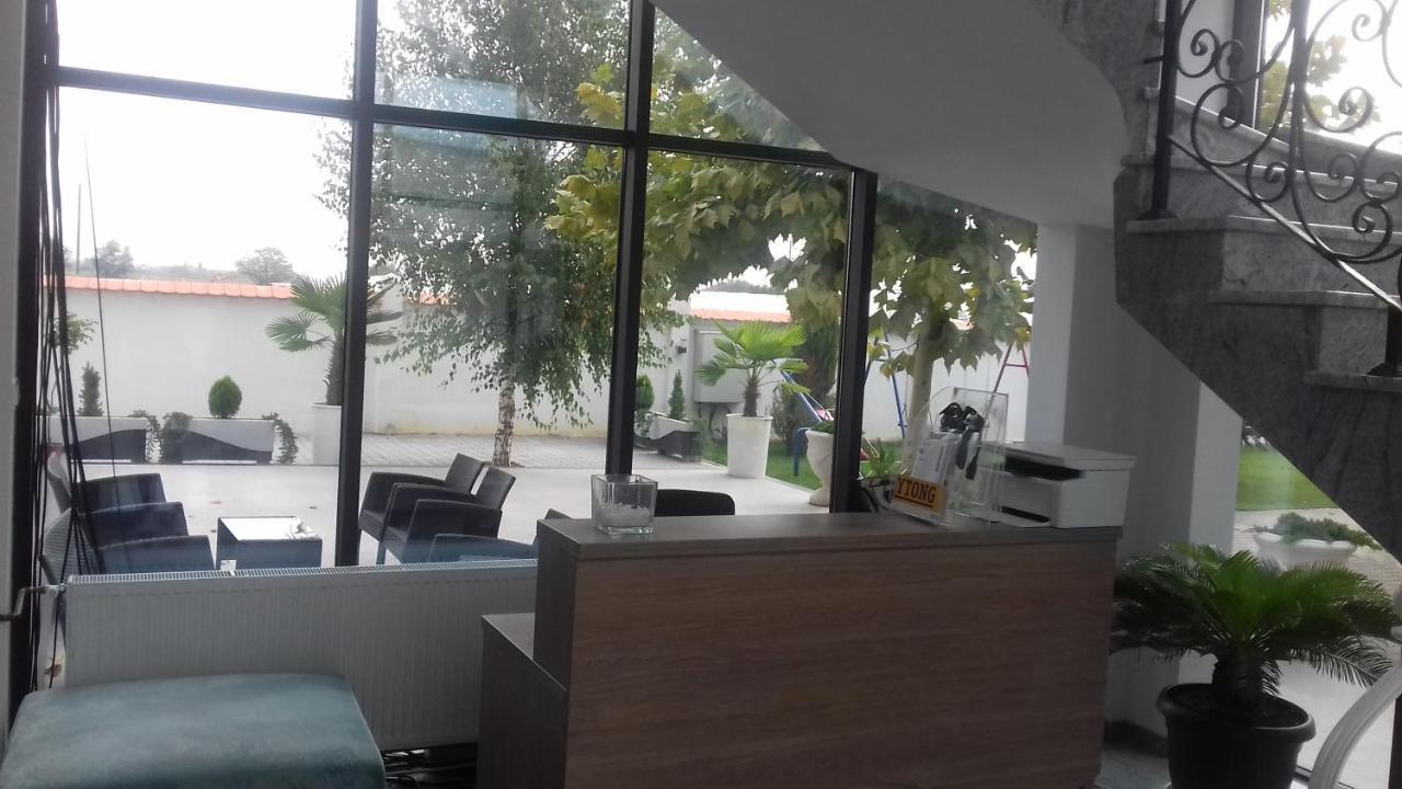Bed and Breakfast Mesecev Konak Ниш Экстерьер фото