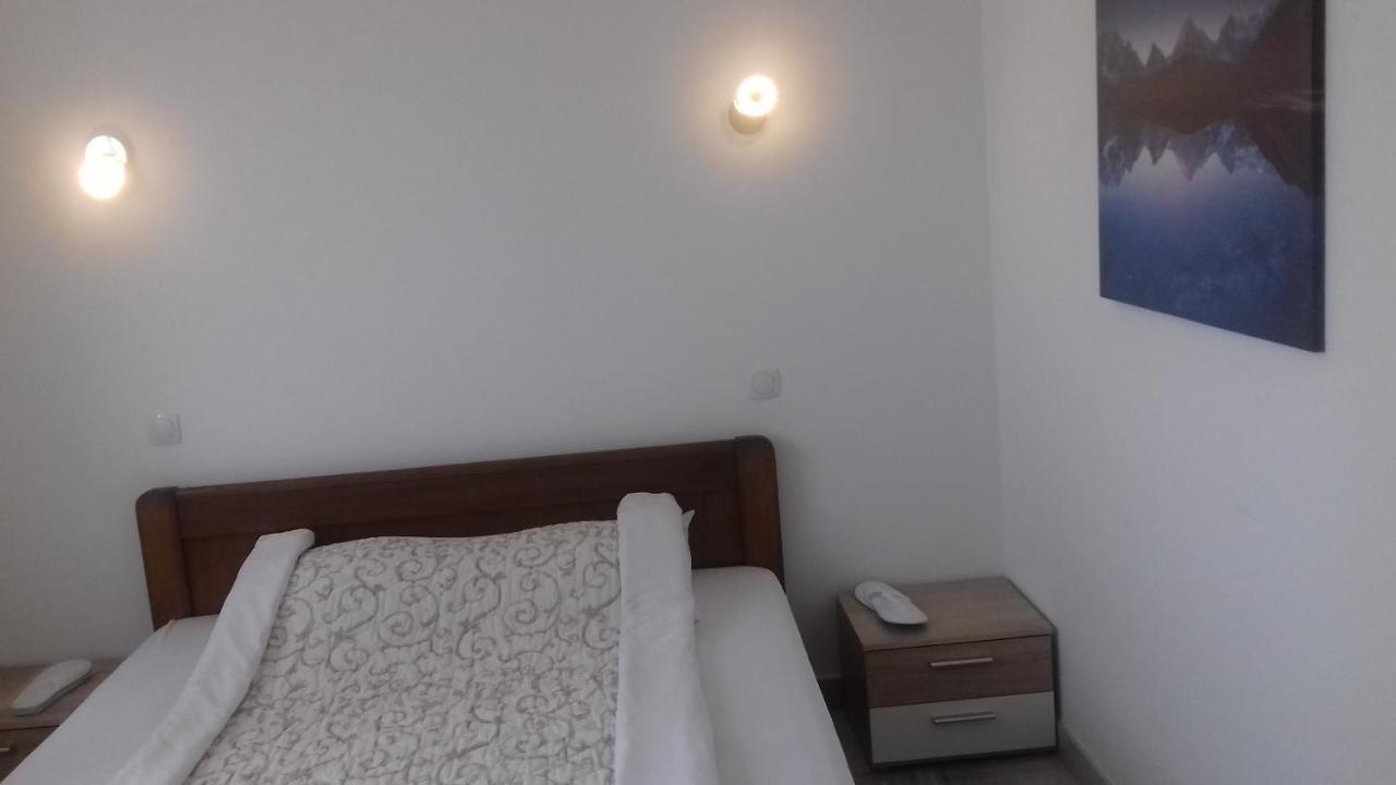 Bed and Breakfast Mesecev Konak Ниш Экстерьер фото